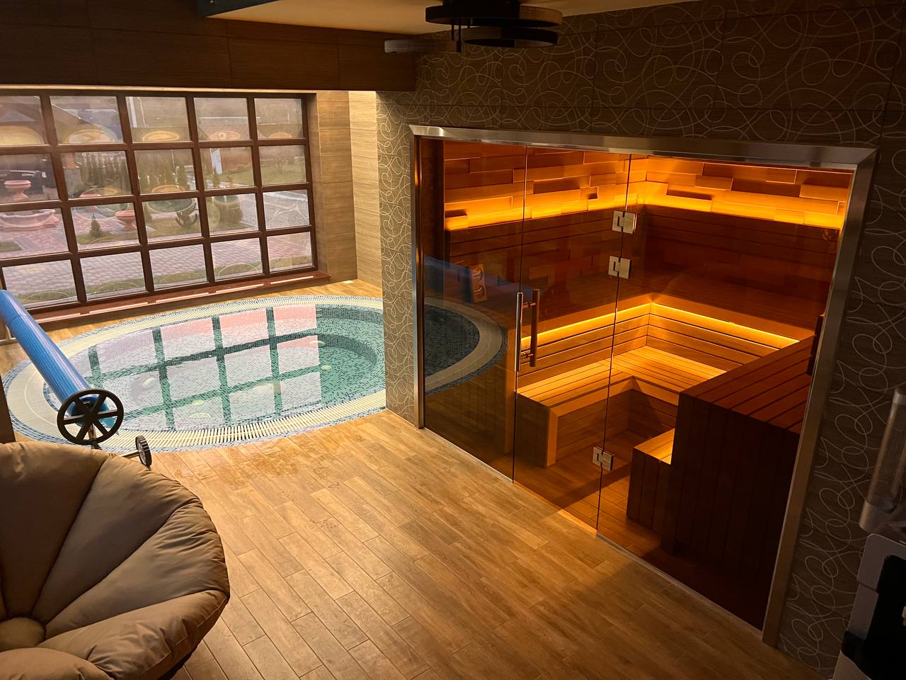 Светодиодная лента VERSO FLT 81-T: идеальное решение для сауны